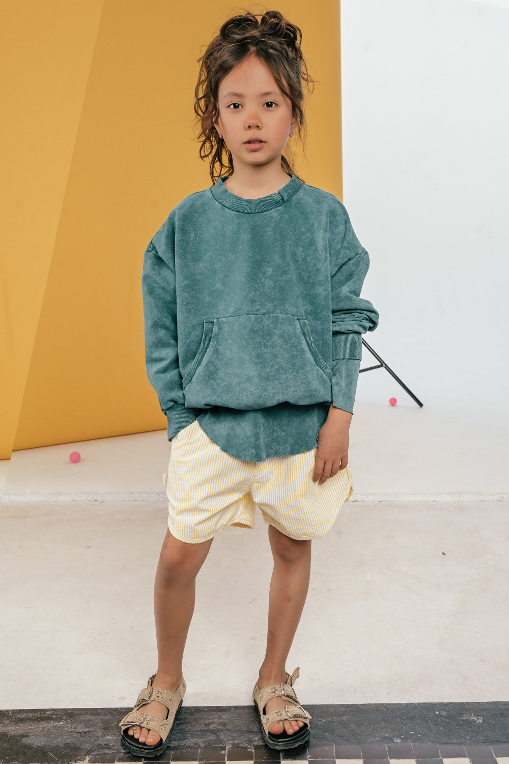 szorty dziecięce - SAND STRIPED SHORTS ecru/banana