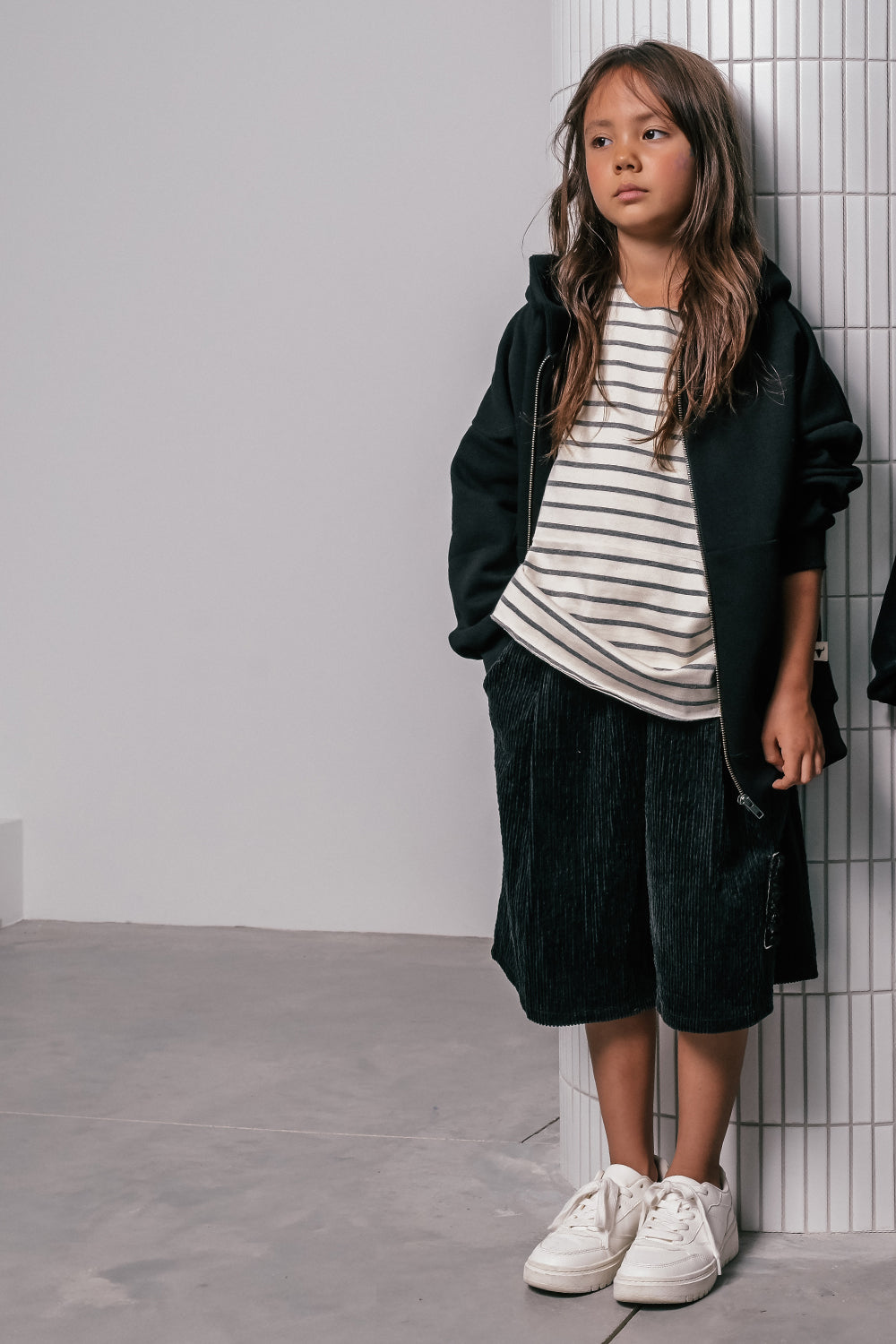 bluza dziecięca- WARM ZIP HOODIE black