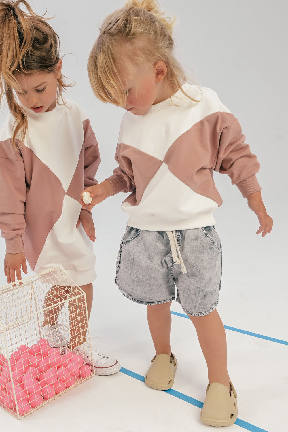 bluza dziecięca- PANEL SWEATSHIRT ecru/pink