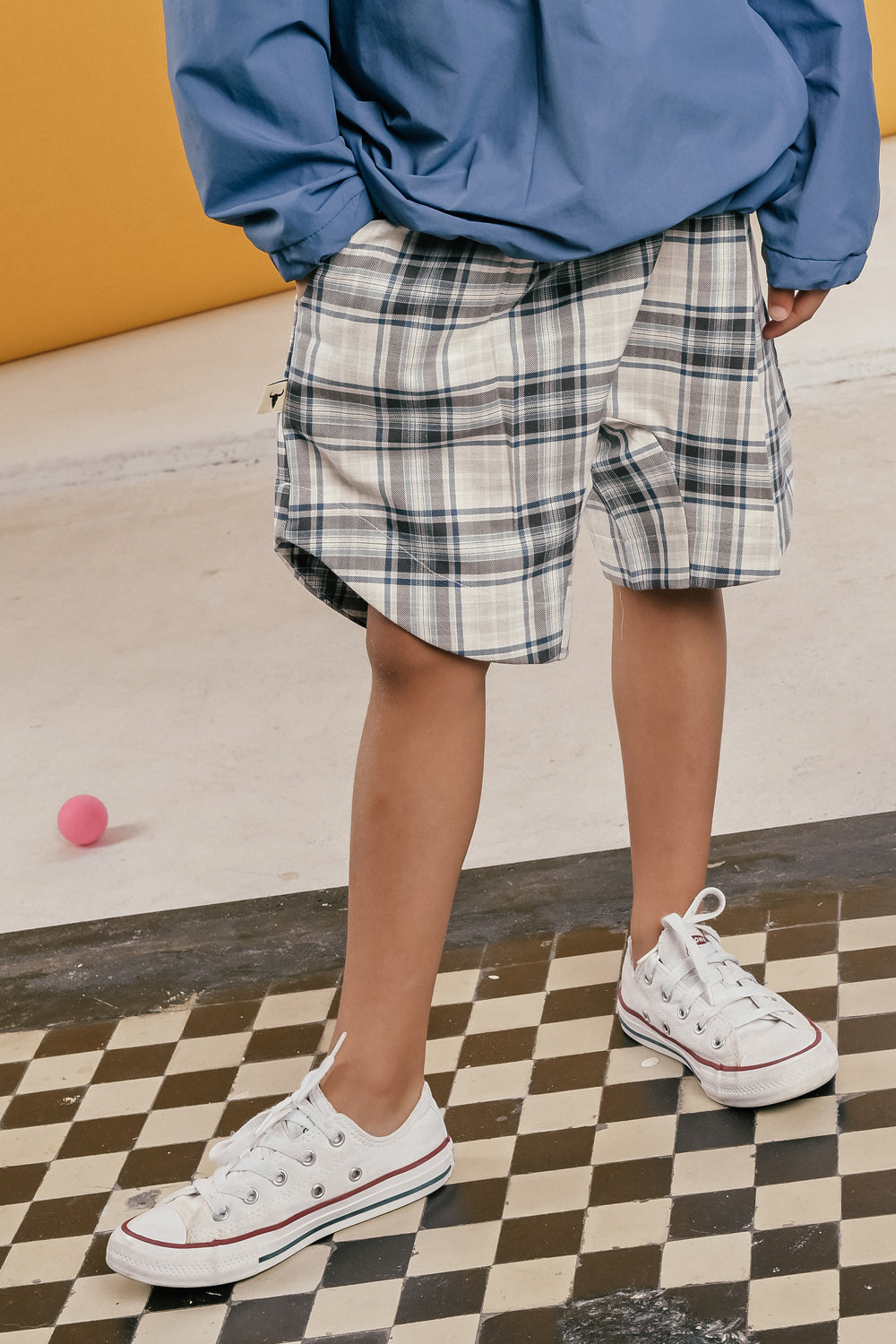 szorty dziecięce - CHECKED SHORTS gray/blue