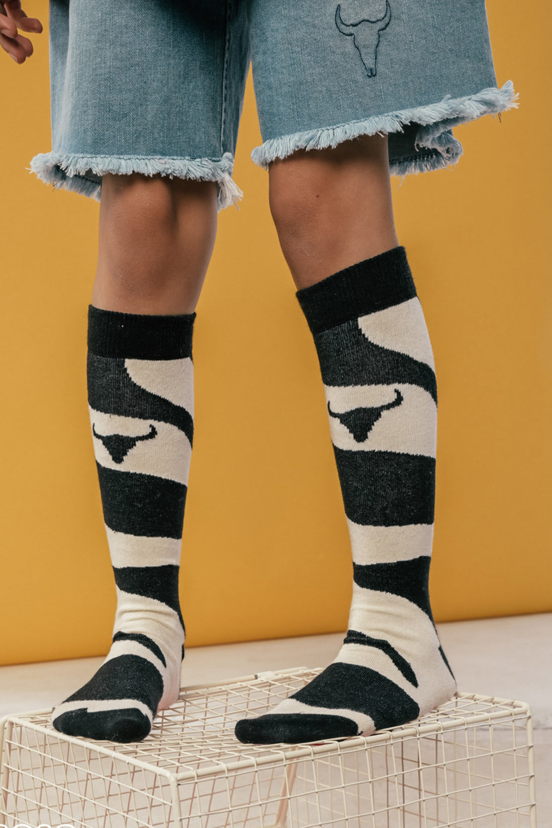 skarpety dziecięce - WAVE SOCKS black/ecru/red