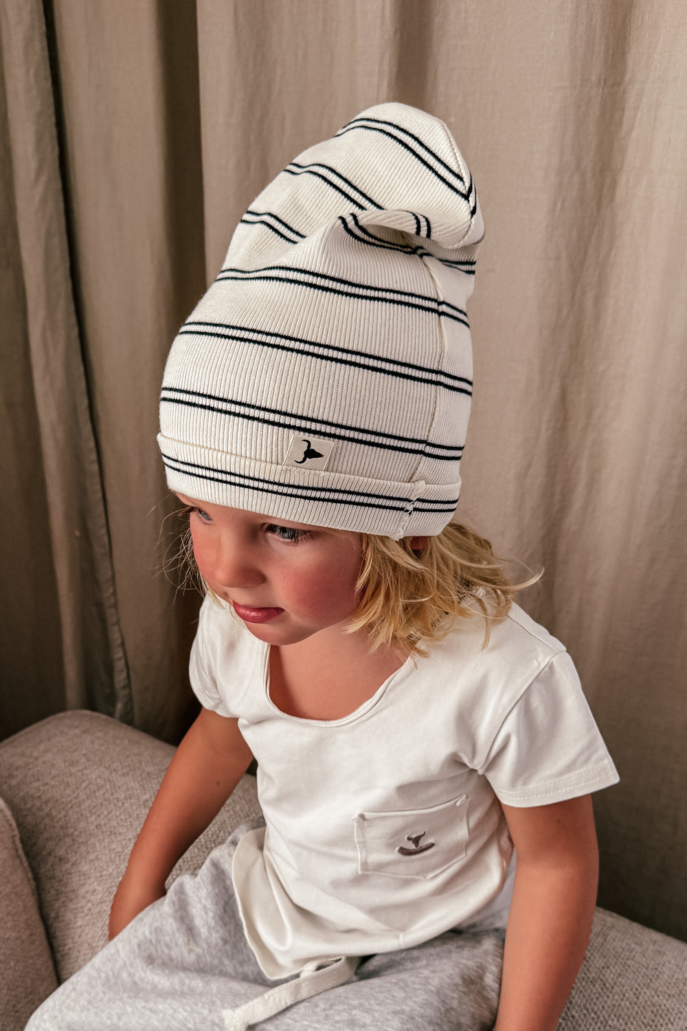 czapka dziecięca- RIBBING STRIPE BEANIE ecru/black